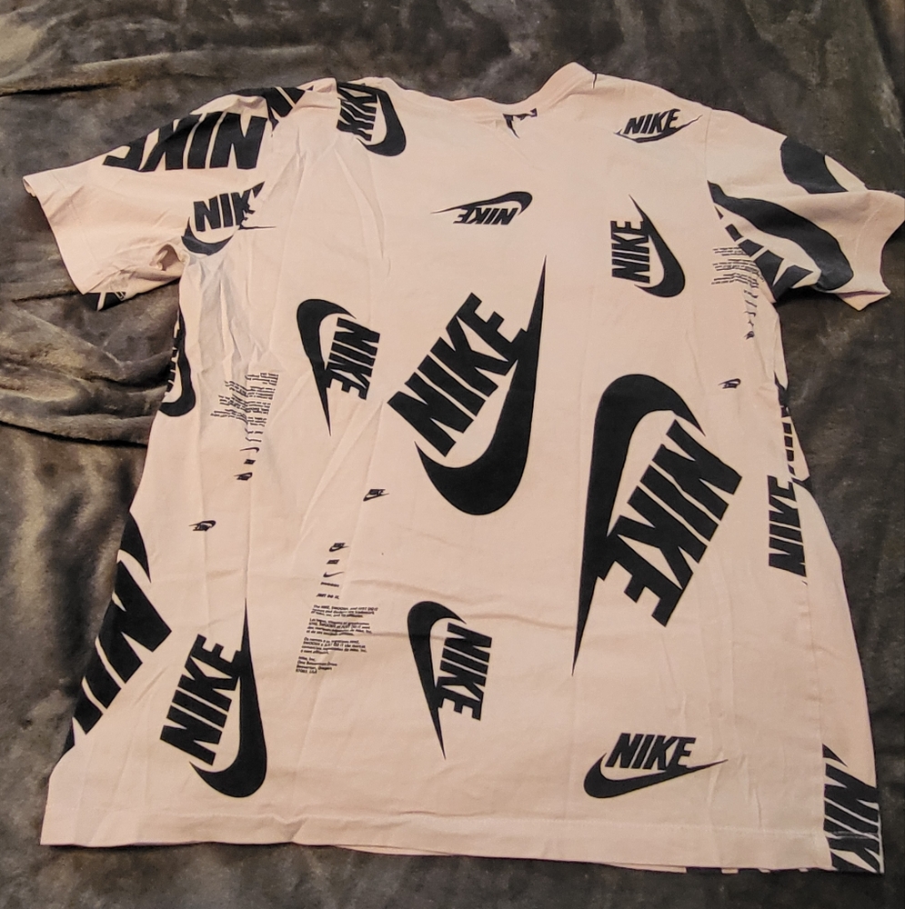 2-PIECE BUNDLE NIKE "THE NIKE TEE" SHORT SLEEVE BOY'S T-SHIRTS - Picture 6 of 8